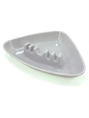 Picture of Triangle shaped ashtray (Available in a pack of 24)